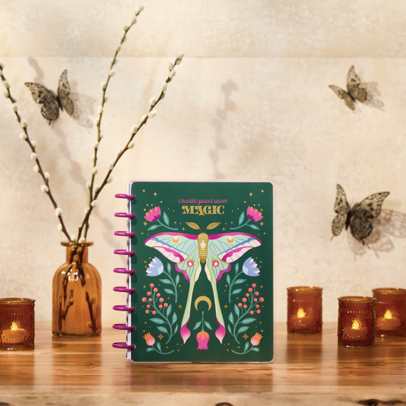 Mystic Blooms - Classic Horizontal 18 Month Dated Planner