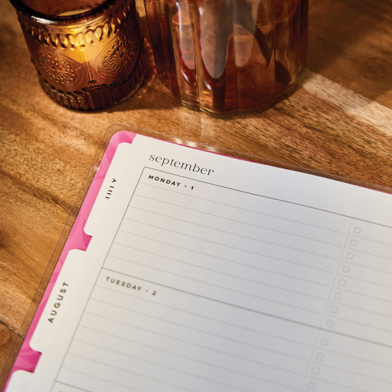 Mystic Blooms - Classic Horizontal 18 Month Dated Planner