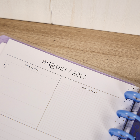 Midnight Meadow - Classic Vertical 18 Month Dated Planner