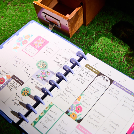 Florescent Embroidery - Classic Vertical Dated Planner