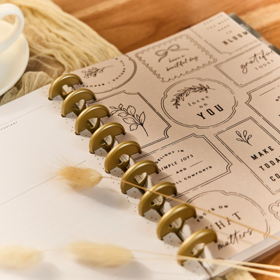 Heritage Charm - Classic Horizontal Dated Planner