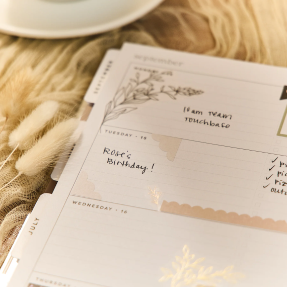 Heritage Charm - Classic Horizontal Dated Planner
