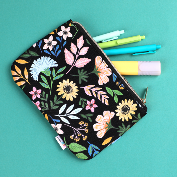 Seasonal Whimsy Elastic Pen Pouch