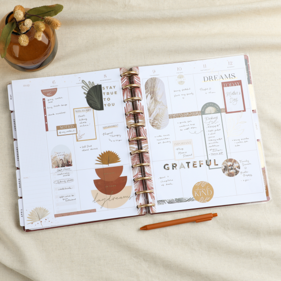 Dried Florals Big 18 Month Planner